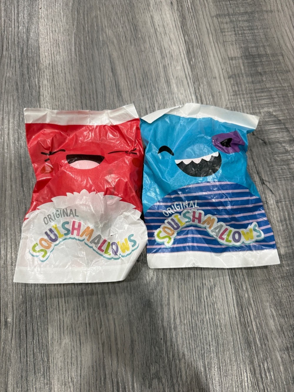 Squishmallows Mini Character Bags - Red & Blue